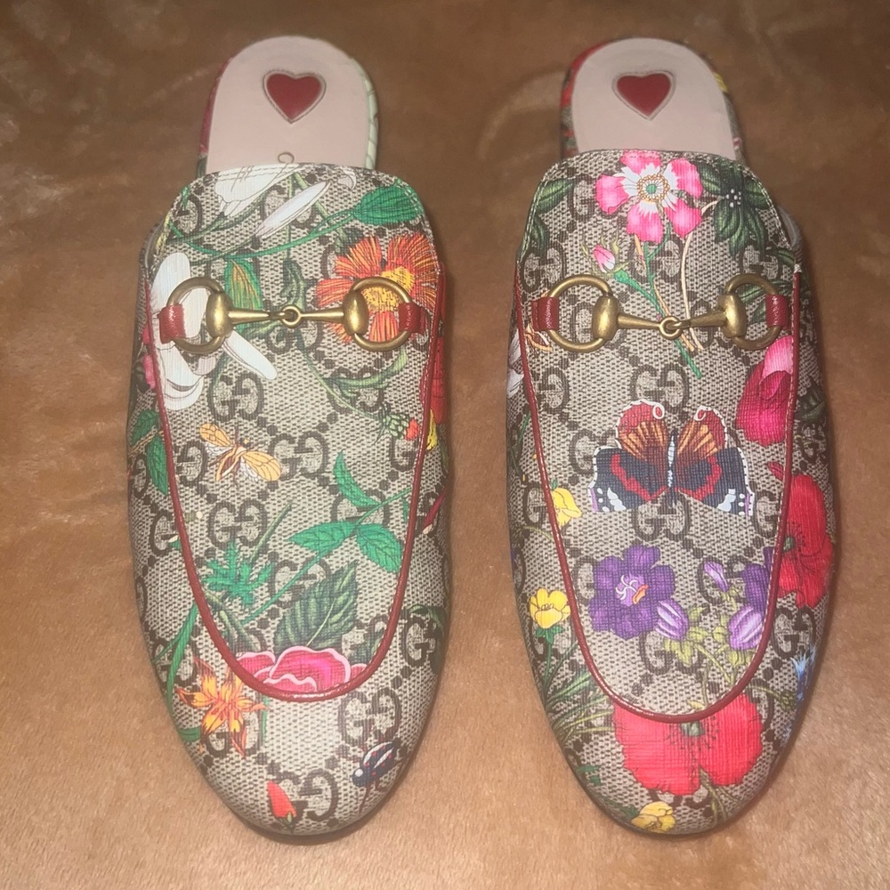 ♥️🩷♥️  Authentic- Gucci Horsebit mules size 37.5